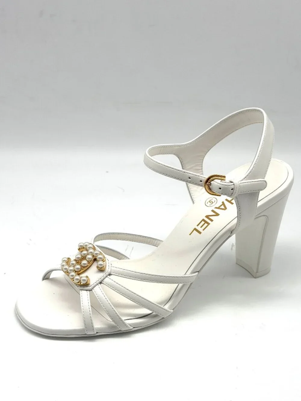 CHANEL elegant white